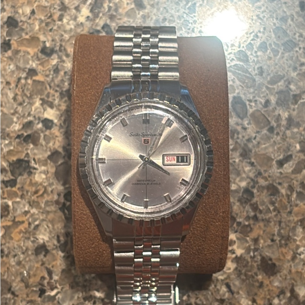 Vintage 1965 Seiko sportsmatic